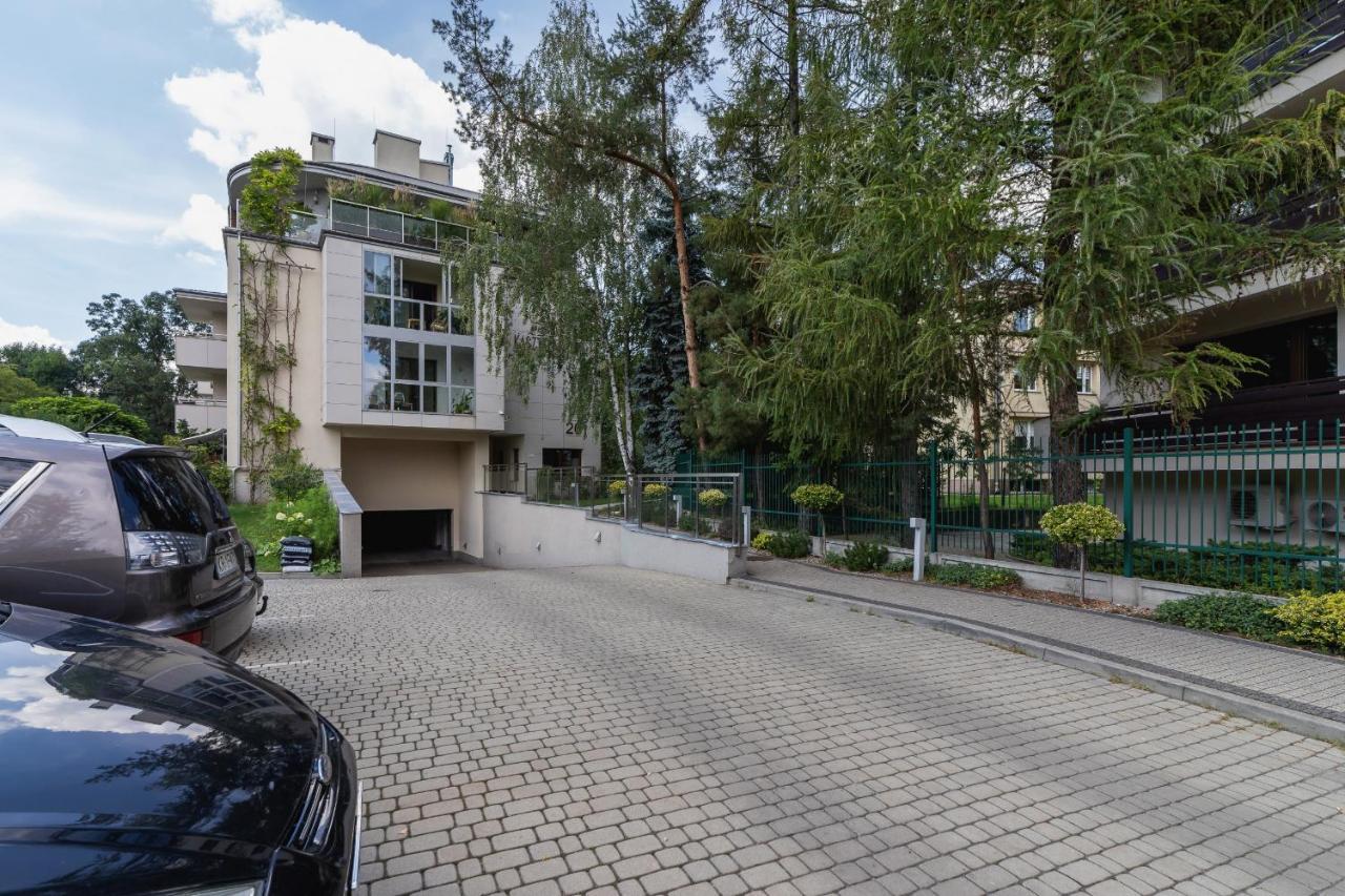 Kraków Błonia Apartment with Balcony by Renters Cracóvia Exterior foto